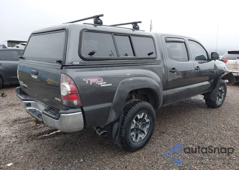 2010 Toyota Tacoma Base V6 z USA, uszkodzony, nr VIN 3TMLU4EN7AM049806